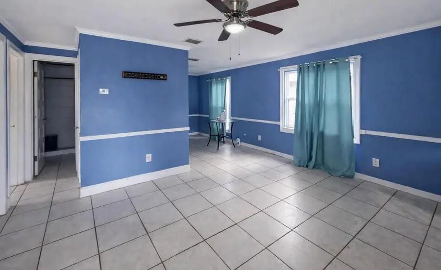 715 N 10th Street, Fort Pierce, FL 34950 - #2