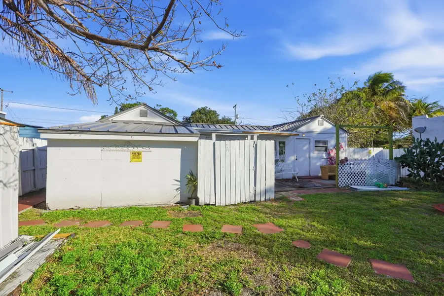 230 SW 14th Street, Dania Beach, FL 33004 - #3