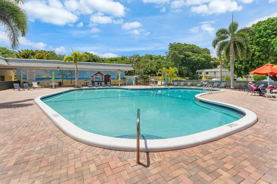 3160 Lake Osborne Drive #Bldg 6 Unit 206, Lake Worth Beach, FL 33461 - #2