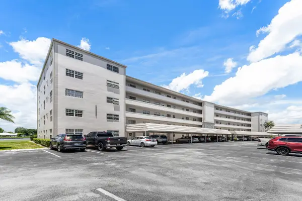 250 John F Kennedy Drive #204, Atlantis, FL 33462