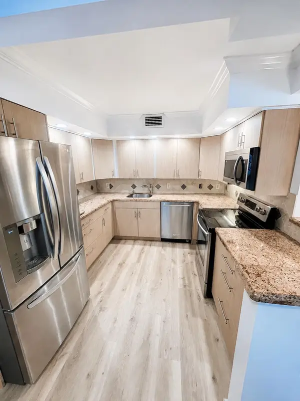2035 Lincoln B, Boca Raton, FL 33434