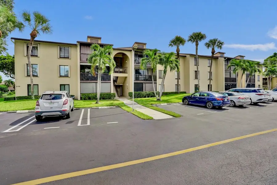 608 Sea Pine Way #E2, Greenacres, FL 33415 - #3