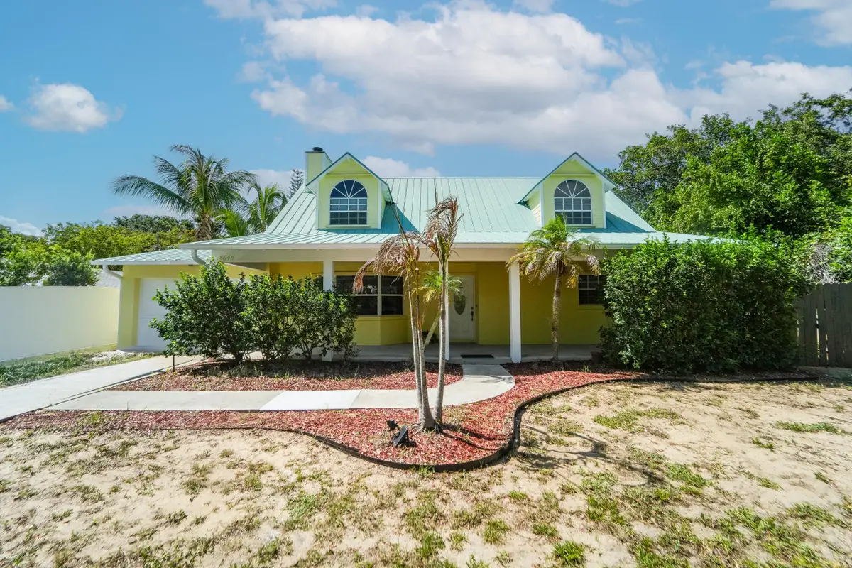 8645 SE Alabama Place, Hobe Sound, FL 33455 - #1