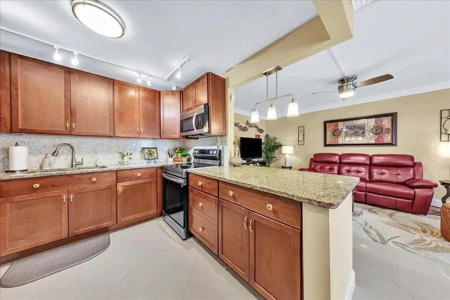 2047 Wolverton C, Boca Raton, FL 33434 - #3