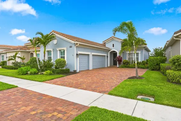 8809 SW Montova Way, Port St Lucie, FL 34987