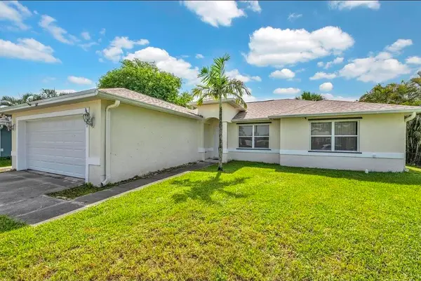 2537 SW Deckard Street, Port St Lucie, FL 34953