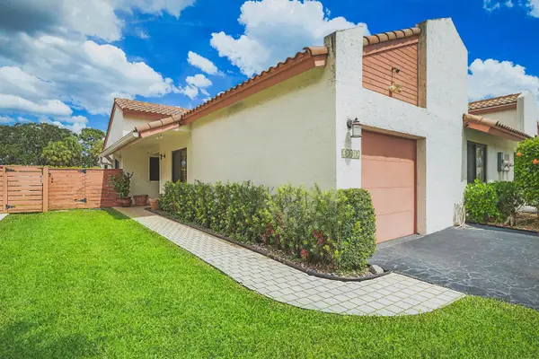 21612 Casa Monte Court, Boca Raton, FL 33433