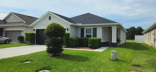 5565 NW Pine Trail Circle, Port St Lucie, FL 34983
