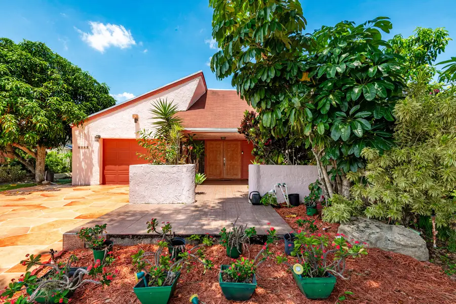4961 SW 94th Avenue, Cooper City, FL 33328 - #2
