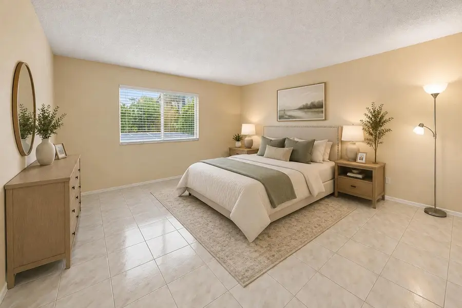 2753 S Oakland Forest Drive #102, Oakland Park, FL 33309 - #3