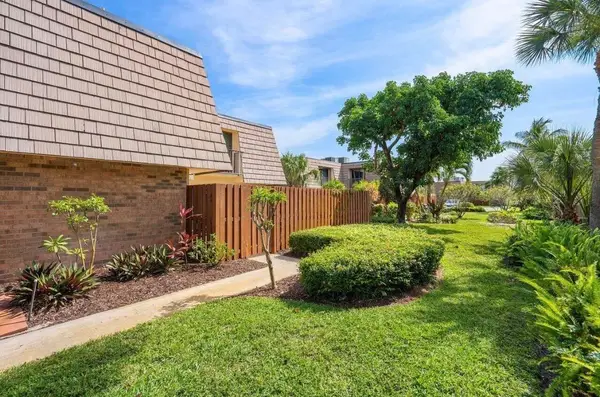 135 Ocean Cove Drive, Jupiter, FL 33477