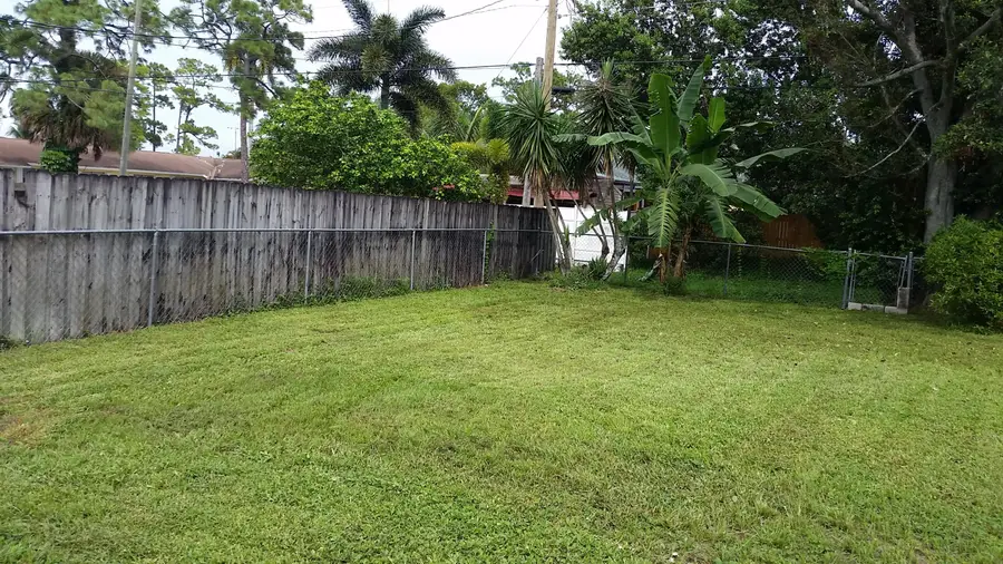 460 Fleming Avenue, Greenacres, FL 33463 - #2