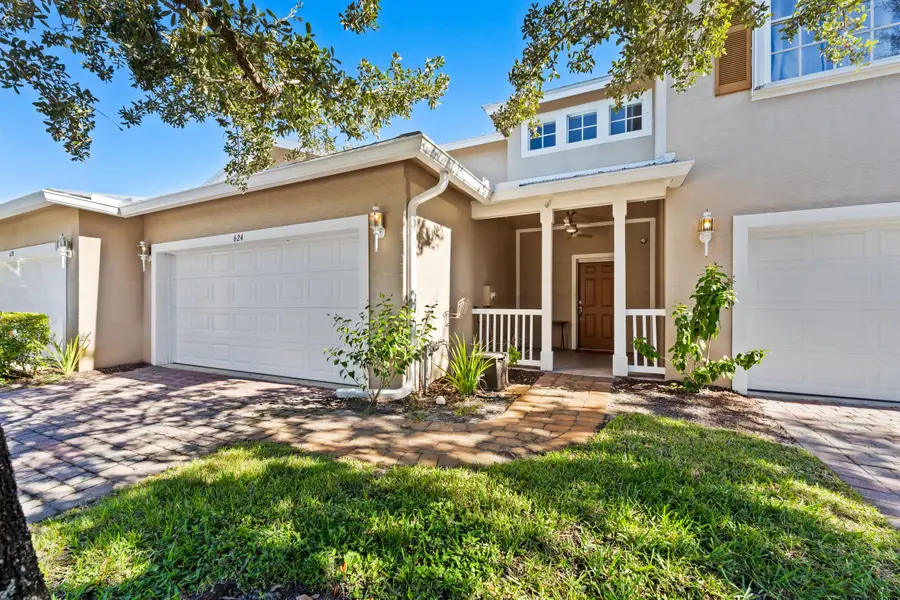 624 NE Bent Paddle Lane, Port Saint Lucie, FL 34983 - #2