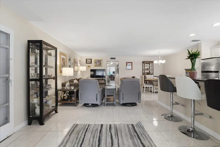 1172 S Drive Circle #B, Delray Beach, FL 33445 - #2