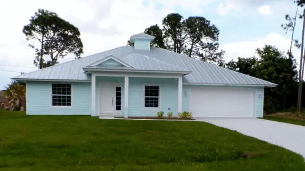 2861 SW Giralda Street, Port St Lucie, FL 34953