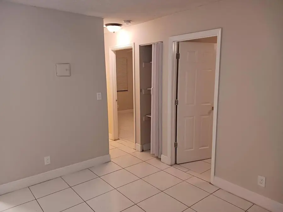 706 NW 6th Street, Hallandale Beach, FL 33009 - #3
