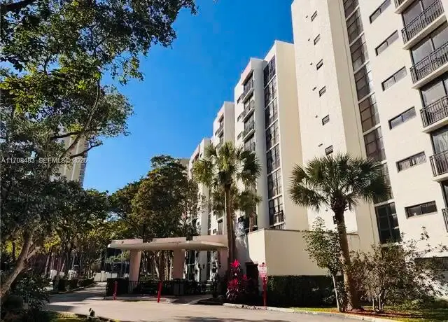 17011 N Bay Road #104, Sunny Isles Beach, FL 33160 - #2