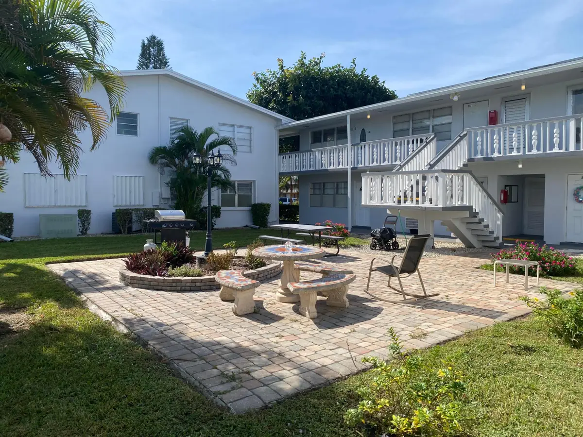 95 Cambridge E #95, West Palm Beach, FL 33417 - #1