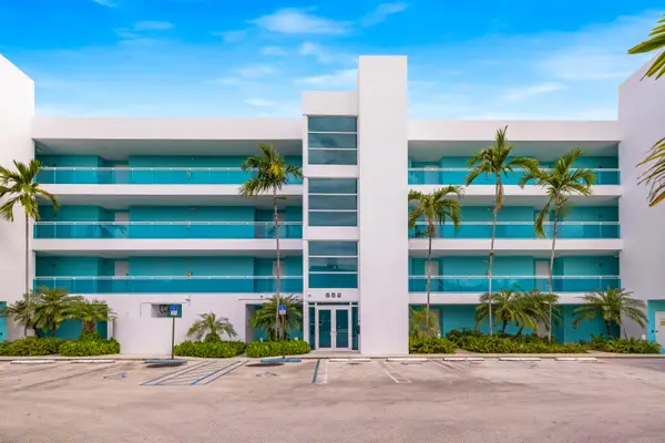 652 NE 63rd Street #206, Miami, FL 33138