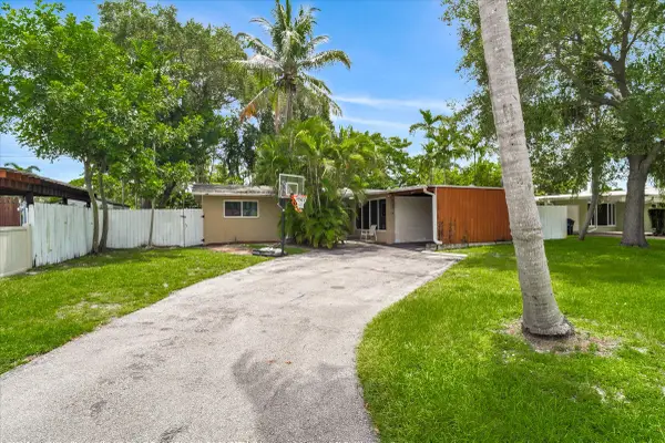 308 NW 27th Street, Wilton Manors, FL 33311