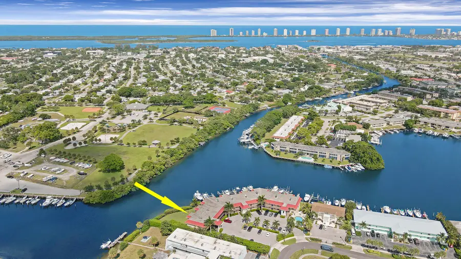 711 Hummingbird Way #201, North Palm Beach, FL 33408 - #3