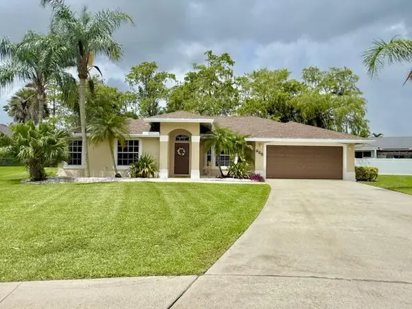 228 Park Road N, Royal Palm Beach, FL 33411