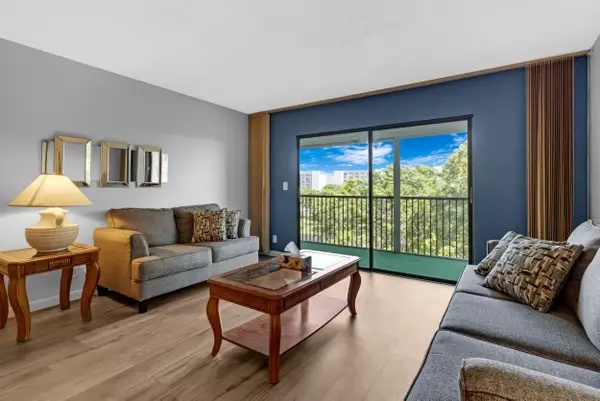 2209 S Cypress Bend Drive #507, Pompano Beach, FL 33069