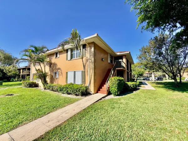741 NW 104th Avenue #203, Pembroke Pines, FL 33026