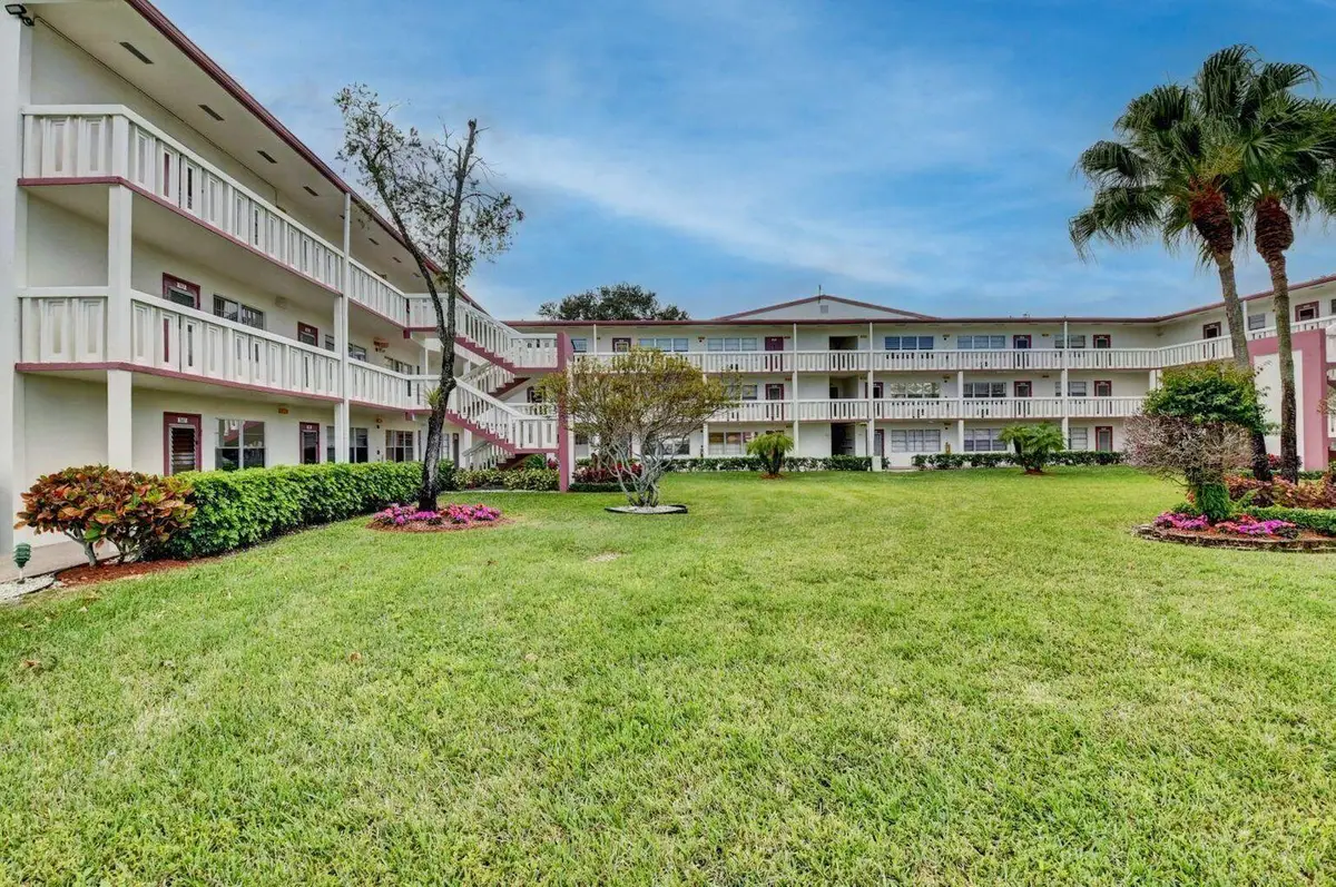 571 Fanshaw N, Boca Raton, FL 33434 - #1