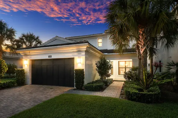 13689 Artisan Circle, Palm Beach Gardens, FL 33418