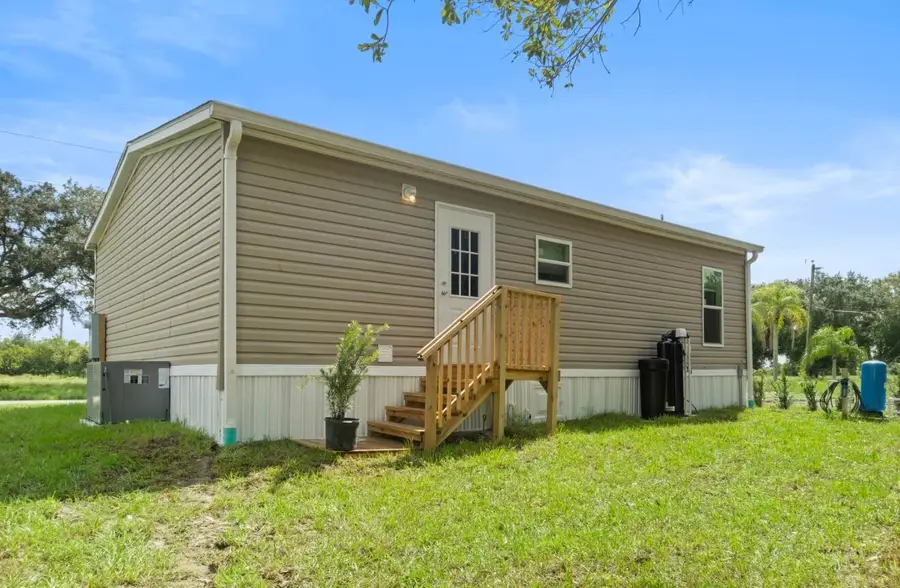 9542 SE 57th Drive, Okeechobee, FL 34974 - #3