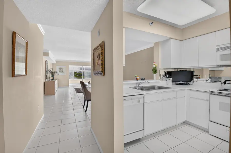 14096 Huntington Pointe Drive #309, Delray Beach, FL 33484 - #3