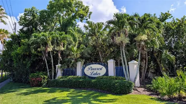 366 NE Ficus Terrace, Jensen Beach, FL 34957