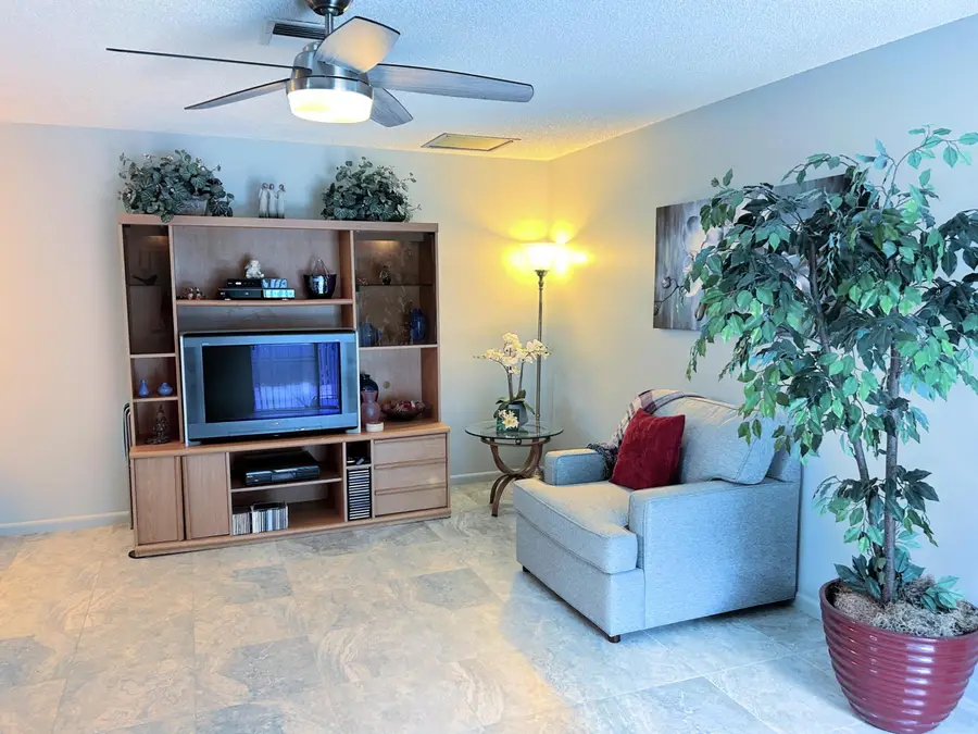 9 Crossings Circle #D, Boynton Beach, FL 33435 - #2