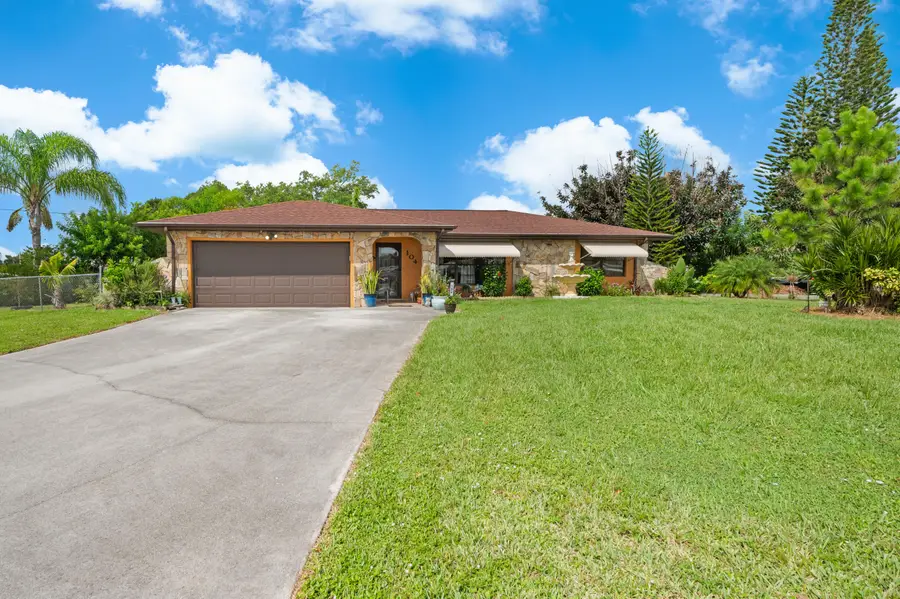 104 W Aldea Street, Port Saint Lucie, FL 34952 - #2