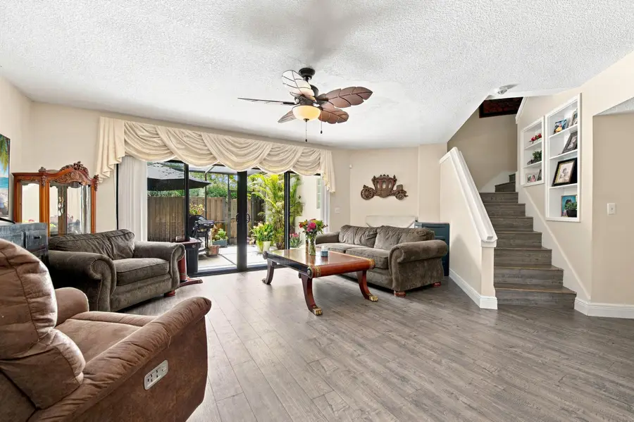 126 Weybridge Circle #B, Royal Palm Beach, FL 33411 - #2