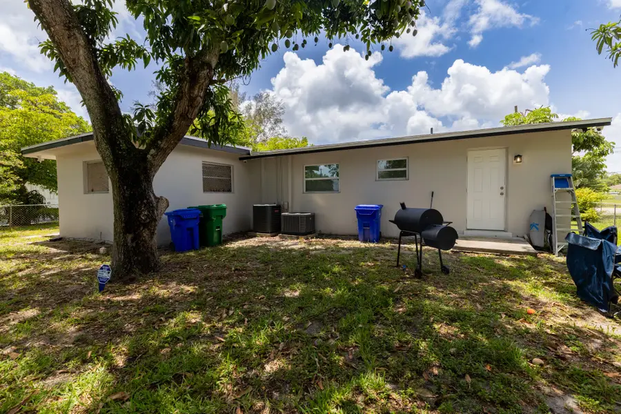 2921 NW 11th Street, Fort Lauderdale, FL 33311 - #2