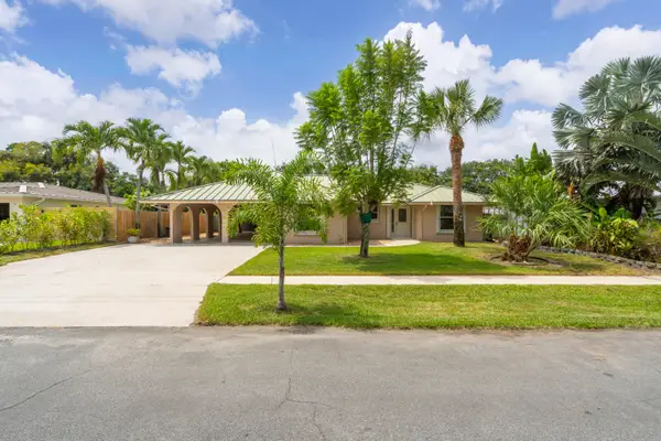 1045 Coral Drive, Boynton Beach, FL 33426