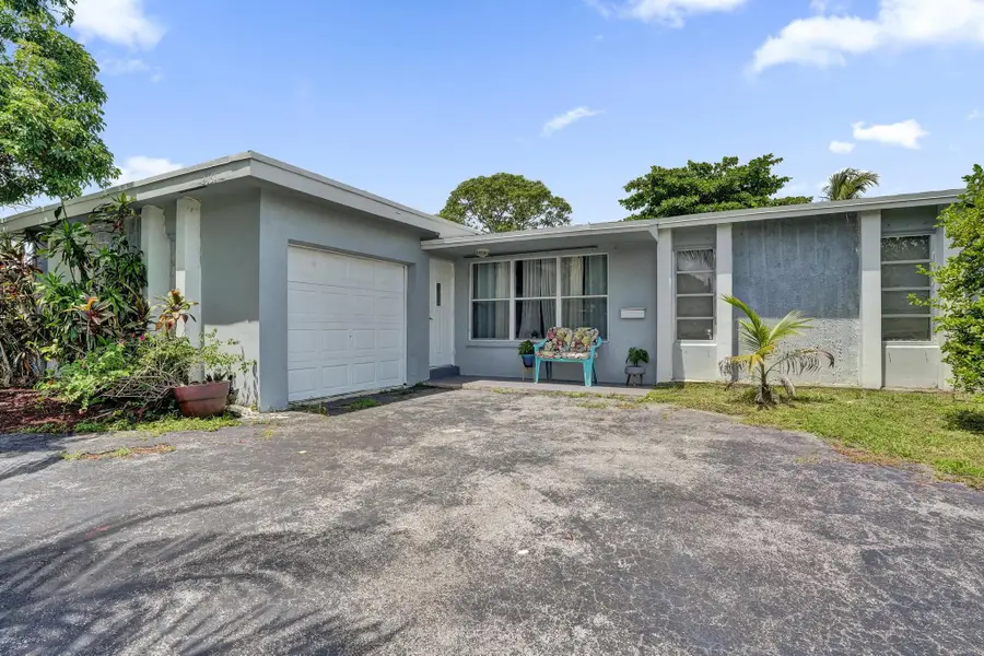 2161 NW 84th Way, Sunrise, FL 33322 - #2
