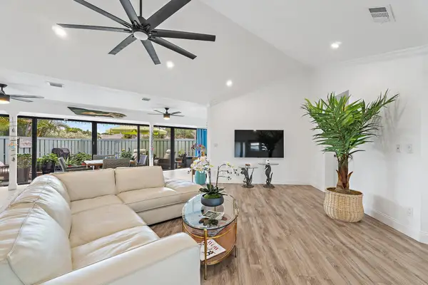 1127 E Seminole Avenue #24b, Jupiter, FL 33477
