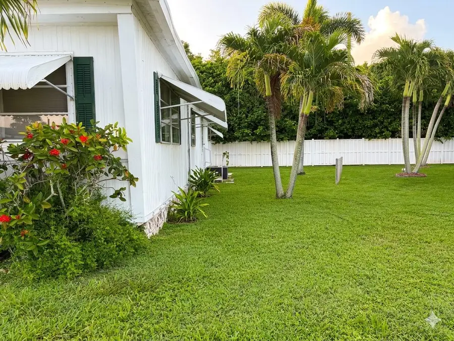 4084 Bougainvillea Road W, Boynton Beach, FL 33436 - #2