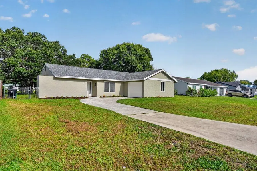 302 SW Kentwood Road, Port Saint Lucie, FL 34953 - #2