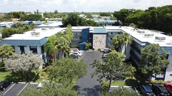 3180 Holiday Springs Boulevard #5-309, Margate, FL 33063