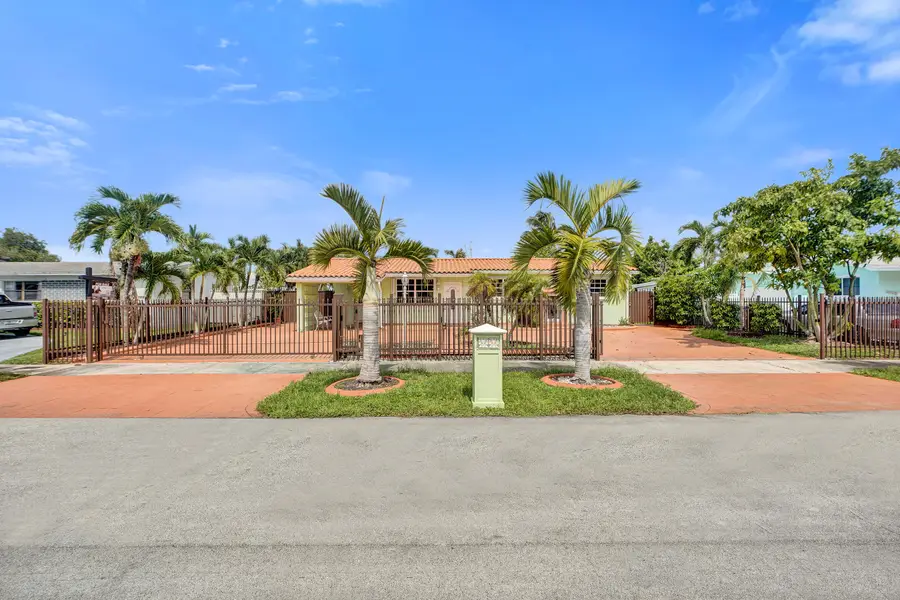 3311 SW 105th Court, Miami, FL 33165 - #3