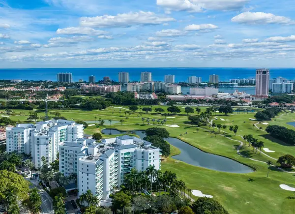 500 SE Mizner Boulevard #A802, Boca Raton, FL 33432