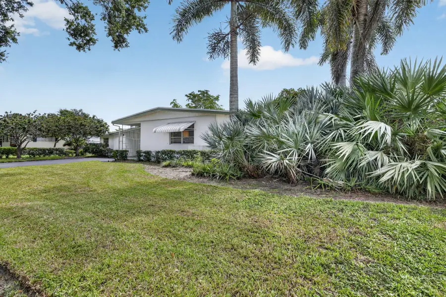 520 Beachwood Lane, Plantation, FL 33317 - #2
