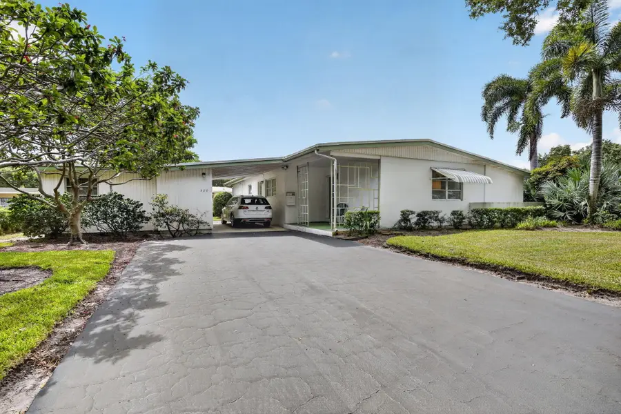 520 Beachwood Lane, Plantation, FL 33317 - #3