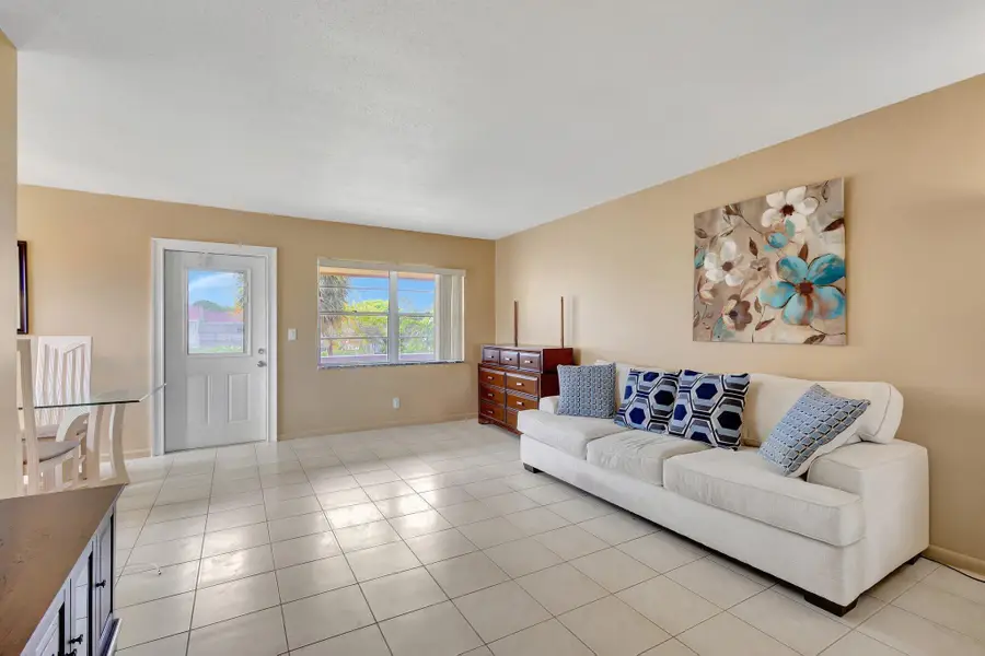 64 Coventry C, West Palm Beach, FL 33417 - #2