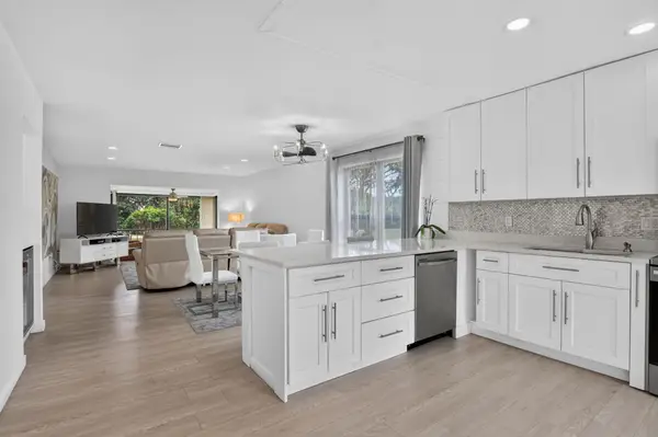 8545 Casa Del Lago #38 H, Boca Raton, FL 33433