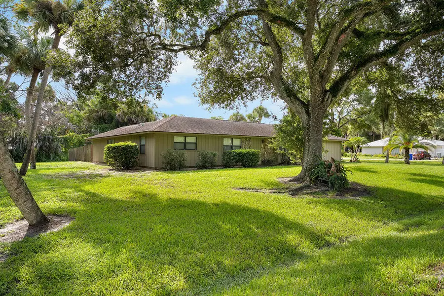 3596 12th Street Sw, Vero Beach, FL 32968 - #3